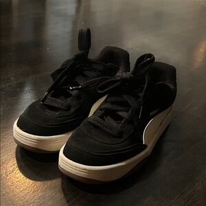 Puma Black and White Casual Sneakers